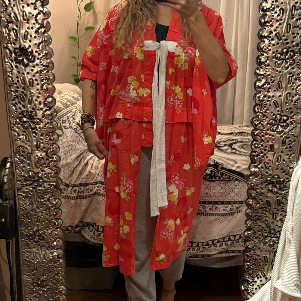 Floral Red Kimono Robe - Picture 6 of 7